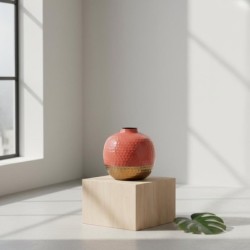 Vase décoratif moderne pour la maison, design élégant, idéal pour le salon, le bureau ou la chambre.